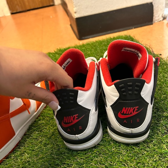 Retro 4s - Picture 4 of 5